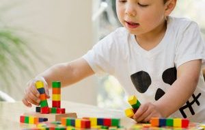 Otizm Spektrum Bozukluğuna Sahip Çocuklar İçin Oyun Terapisi Teknikleri